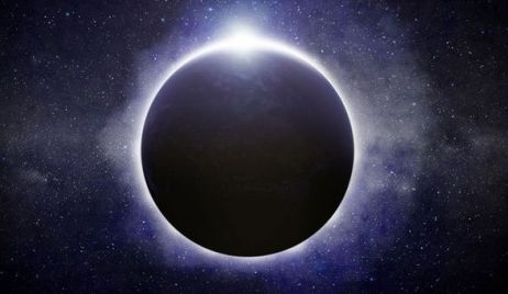 Luna de nieve, eclipse y cometa, los tres impactantes fenómenos que podrán verse esta noche