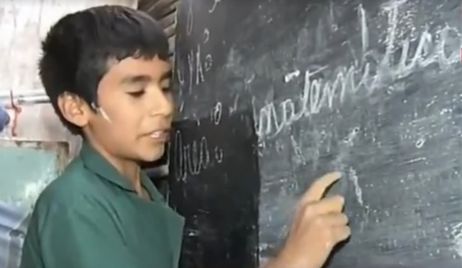 Un sanjuanino de 12 años FUNDÓ UNA ESCUELA en el fondo de su casa