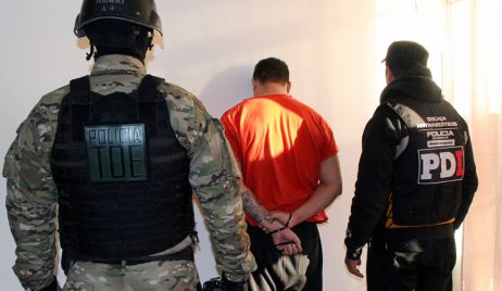Policía antinarcóticos detuvo a dos personas y secuestró drogas en Santa Fe