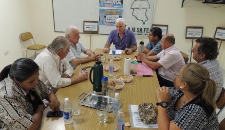 El Senador Sosa visitó la sede de AMASAFE Vera.