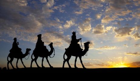 ¿De dónde viene la tradición de celebrar la llegada de los Reyes Magos?