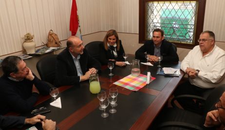 PEROTTI VISITÓ EL INSTITUTO DE DESARROLLO REGIONAL DE ROSARIO