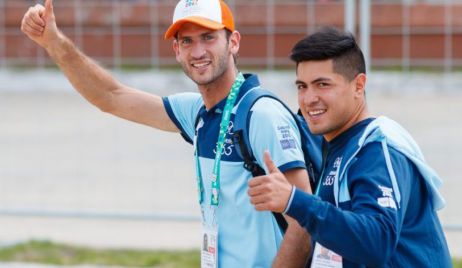 CHIARAVIGLIO Y TOLEDO ALENTANDO A LAS NUEVAS PROMESAS.