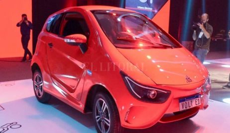 Presentaron el primer auto eléctrico hecho en el país