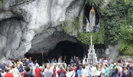 Hoy los católicos celebran el día de la Virgen de Lourdes