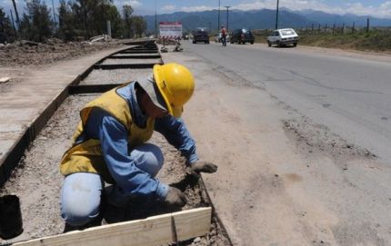 ANTONIO BONFATTI SE REUNIÓ CON SENADORES PARA AVANZAR EN EL PLAN DE FINANCIAMIENTO PARA OBRA PÚBLICA