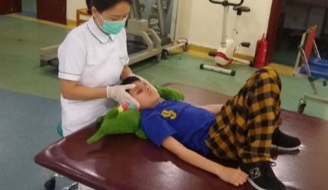 El emotivo video de Aaron, el chico rosarino ciego de nacimiento que empieza ver