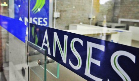 ANSES desmiente que ya no se pida el certificado de alumno regular para cobrar la ayuda escolar