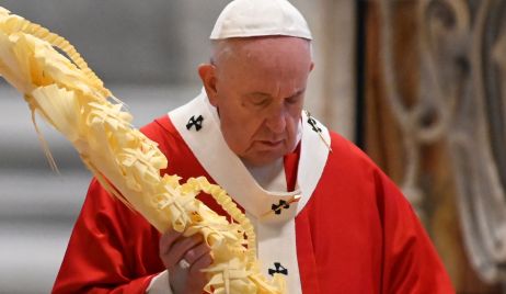 En una Basílica San Pedro semivacía, el Papa llama a estar cerca del 