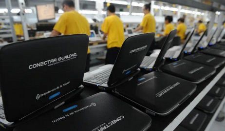 Reparten 55 mil netbooks a alumnos de las provincias del Norte