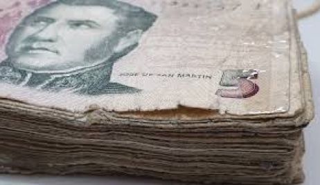 Volvieron a extender el plazo para canjear billetes de $5 en bancos