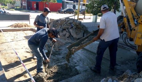 El municipio realiza trabajos de bacheo