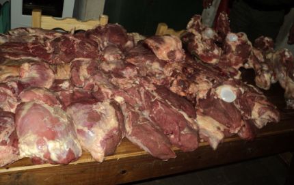 190 kg. DE CARNE SE INCAUTARON EN TRES DOMICILIOS PARTICULARES