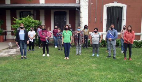 Mitre y Felipoff entregaron aportes a 15 familias verenses