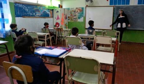 Todos los niveles vuelven a las aulas este lunes en la provincia