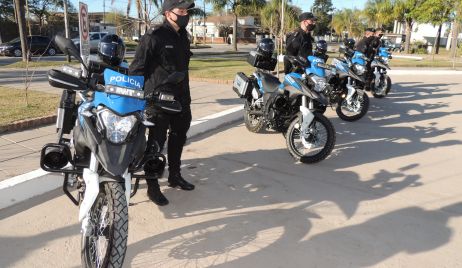 EL MINISTRO LAGNA ENTREGO MOTOCICLETAS Y REALIZÓ ANUNCIOS