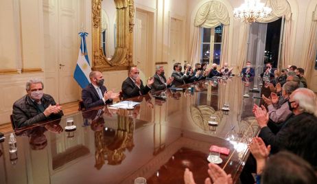 El Salario Mínimo sube a 32 mil pesos en octubre y a 33.000 en febrero