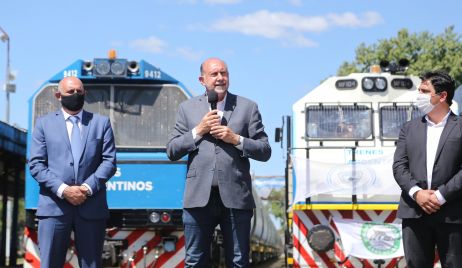 Primer viaje del tren de pasajeros que volvió a cruzar la Laguna La Picasa.