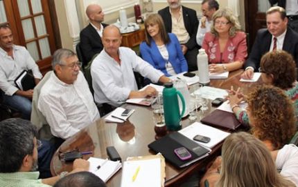 El gobierno ofreció un 24% a los docentes