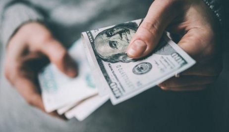 Condenaron a siete personas que integraban una asociación  ilícita que ofrecía vender dólares y le robaba el dinero a los compradores