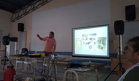 Taller de valoración y conservación de documentos en soporte papel