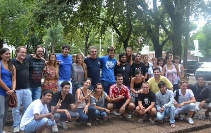 Agustín Rossi con jóvenes en Rafaela y Carcarañá