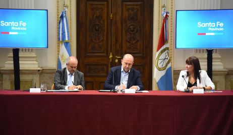 PEROTTI FIRMÓ EL CONVENIO PARA LA CREACIÓN DE UNA DELEGACIÓN DE LA UNIDAD DE INFORMACIÓN FINANCIERA EN ROSARIO
