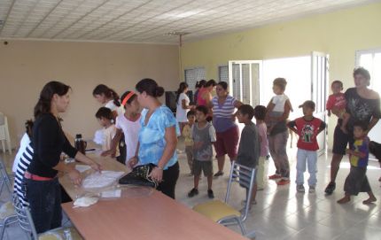 La Comuna de Intiyaco entrego guardapolvos