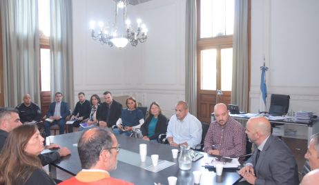Brilloni prometió un plan de patrullaje en las escuelas de Rosario