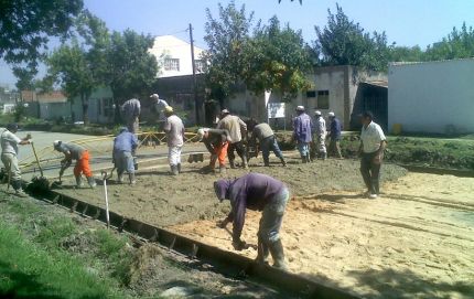 Continúa el plan de pavimentación en Calchaquí