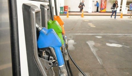 Los combustibles suben otro 37% en Santa Fe
