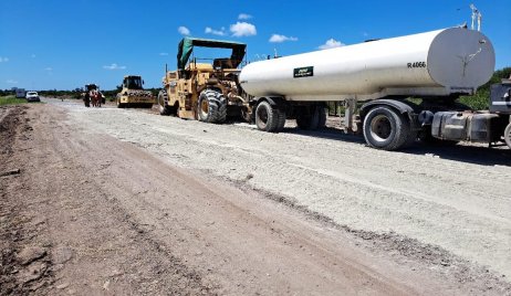 Se realizan reparaciones en 130 kilómetros de rutas en los departamentos Vera y General Obligado