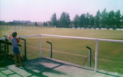 Carlos Gardel adquirió bomba para riego de la cancha