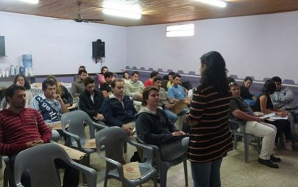 MALABRIGO - Más de 30 jóvenes en Aprendiendo a Emprender