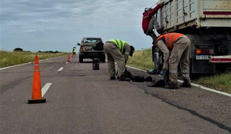 VIALIDAD NACIONAL EJECUTÓ BACHEO DE TRANSITABILIDAD EN RN 98