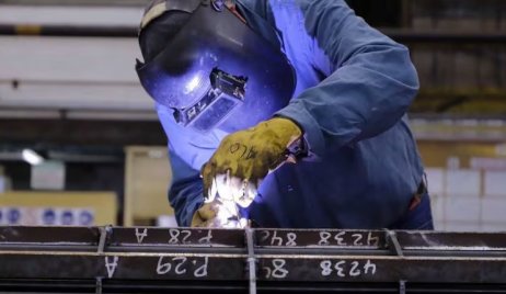 La producción industrial de Santa Fe cayó un 7,4% en abril