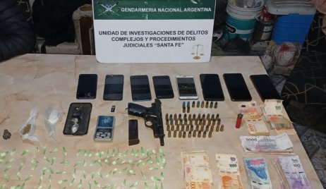 Santo Tomé: Secuestraron cocaína, marihuana y un arma de fuego 9 milímetros en dos allanamientos