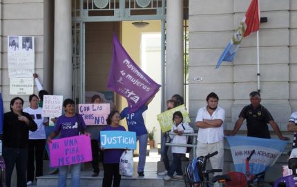 Vecinos se movilizaron para pedir justicia