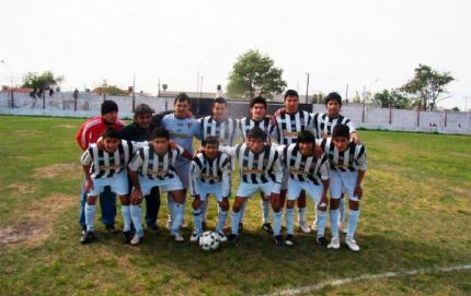 GOLEADA DE HURACAN POR 3 A 0 ANTE ESTUDIANTES