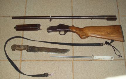 IRIGOYEN: allanamientos y secuestro de arma de fuego.-