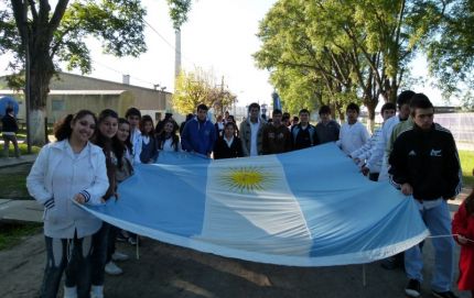 FESTEJOS DE LA REVOLUCION DE MAYO EN LA GALLARETA