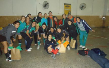 LAS CEBRAS GANARON EL TORNEO DE MAMY VOLEY