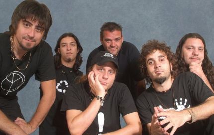 Se accidentó el bajista de la banda rosarina Cielo Razzo