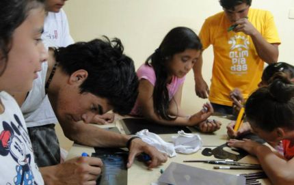 Taller de Stencil. (Murga Los Sin Veredas).