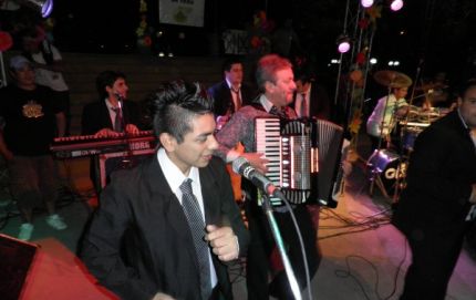 FIESTA DE LA PRIMAVERA EN LA PLAZA INDEPENDENCIA DE VERA