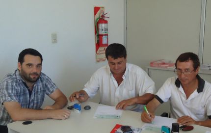 Programa Vínculos: entregaron aportes para Nicanor Molinas y Guadalupe Norte