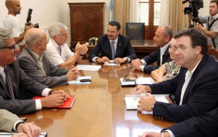 La paritaria entre la provincia y los estatales pasó a un cuarto intermedio hasta el miércoles próximo