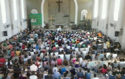 Multitudinaria Acampada Espiritual de Jóvenes