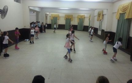 Inscribirán a clases de patín artístico en Calchaquí