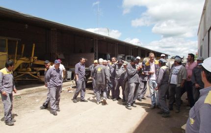 BARRIENTOS:”Los contratados tendrían que estar cobrando 3600 pesos”